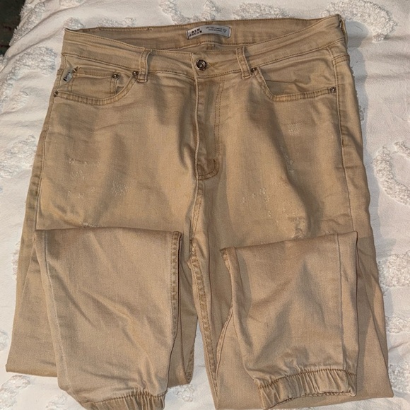 Men’s flat front distressed chinos 31 “ waist - Picture 4 of 10